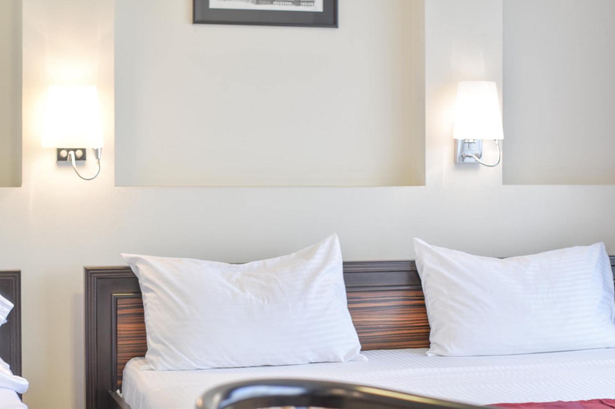 Hotel Hamburg Скопье Экстерьер фото