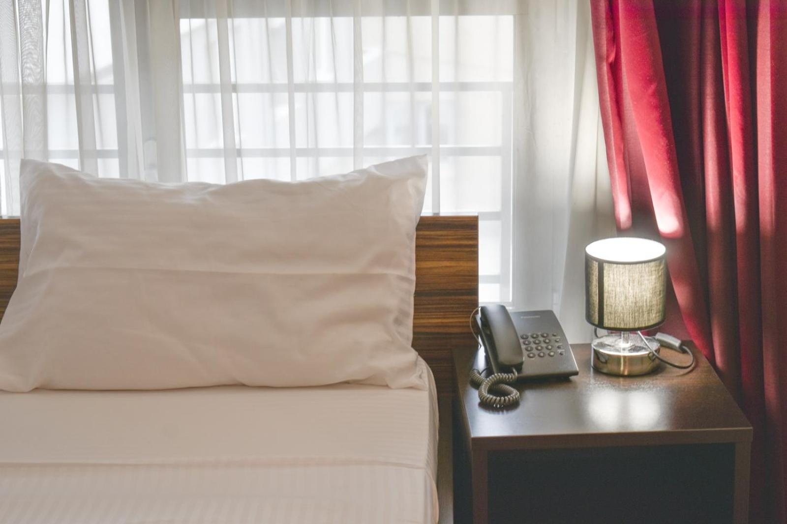 Hotel Hamburg Скопье Экстерьер фото